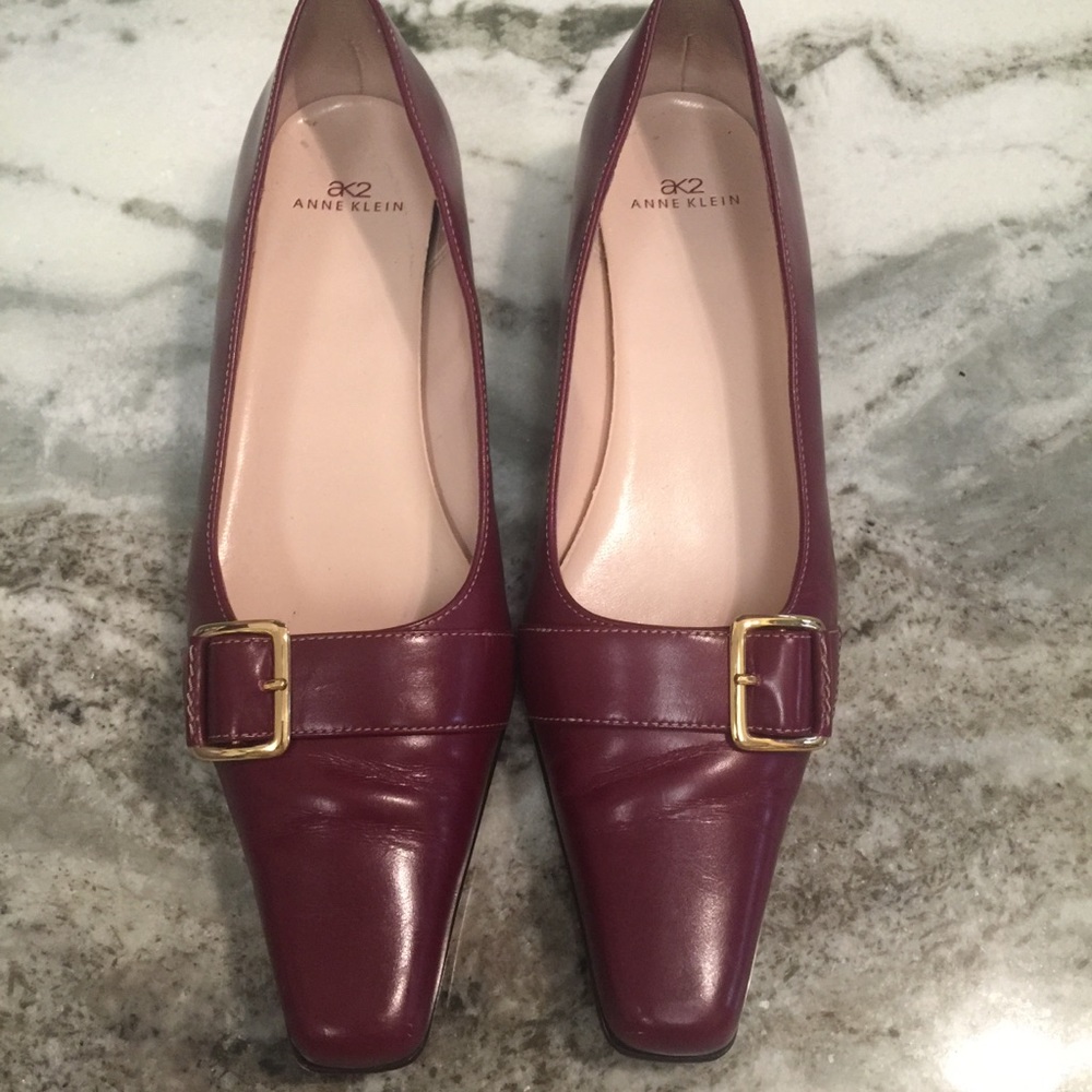 Anne Klein Vintage Maroon Pointed square toe flat